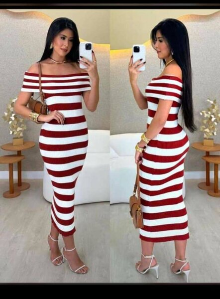 Robe Moulante Rayée Chic