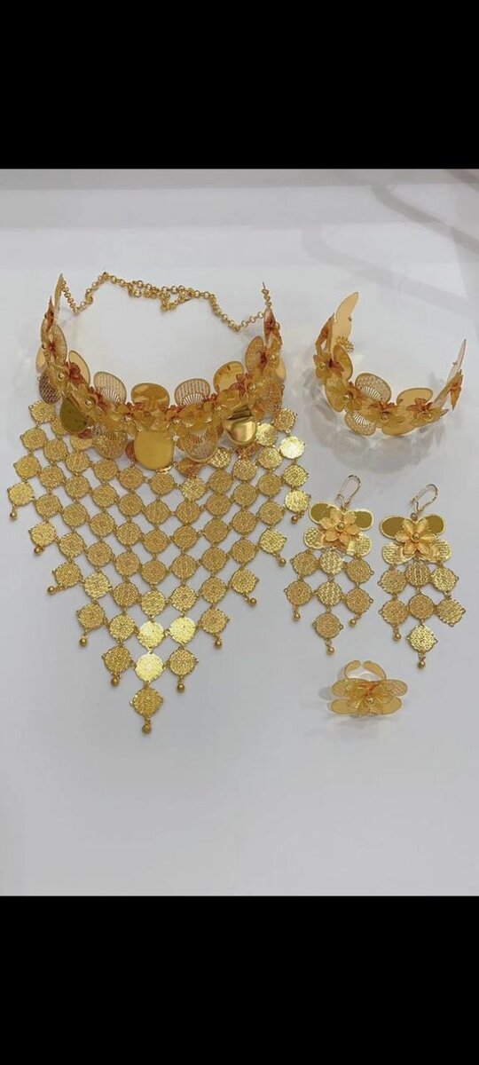Luxury jewellery set