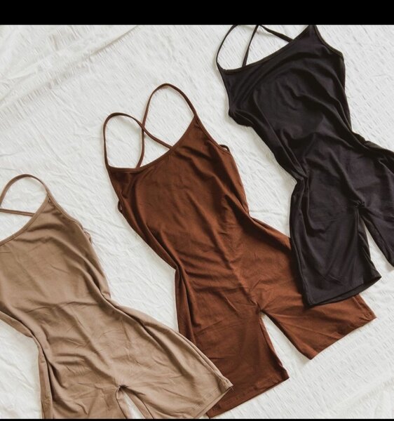 Combinaison moulante femme