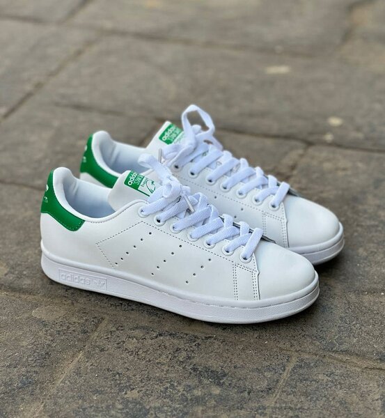 Baskets blanches classiques