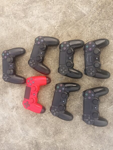 Manette PS4 originale authentique
