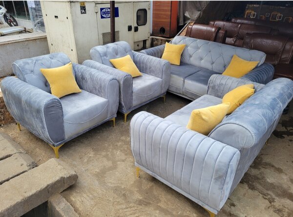 Ensemble canapé et fauteuils bleus