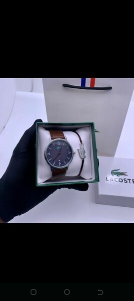 Montre Lacoste en cuir marron