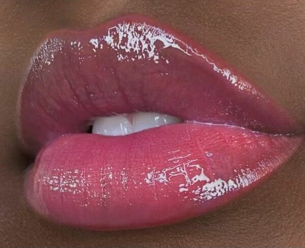 Baume à lèvres brillant rose