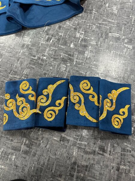 Продаю детские костюмы