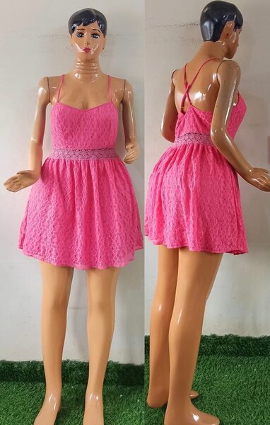 Robe d'été rose élégante