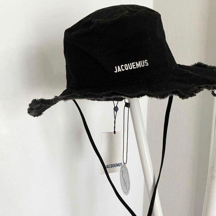 Chapeau Bob Noir Jacquemus