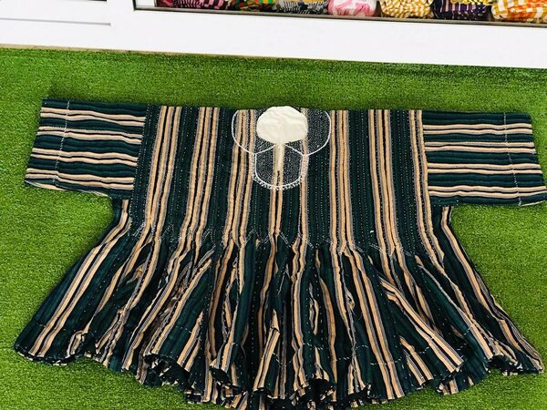 Long sleeve smock plus cap