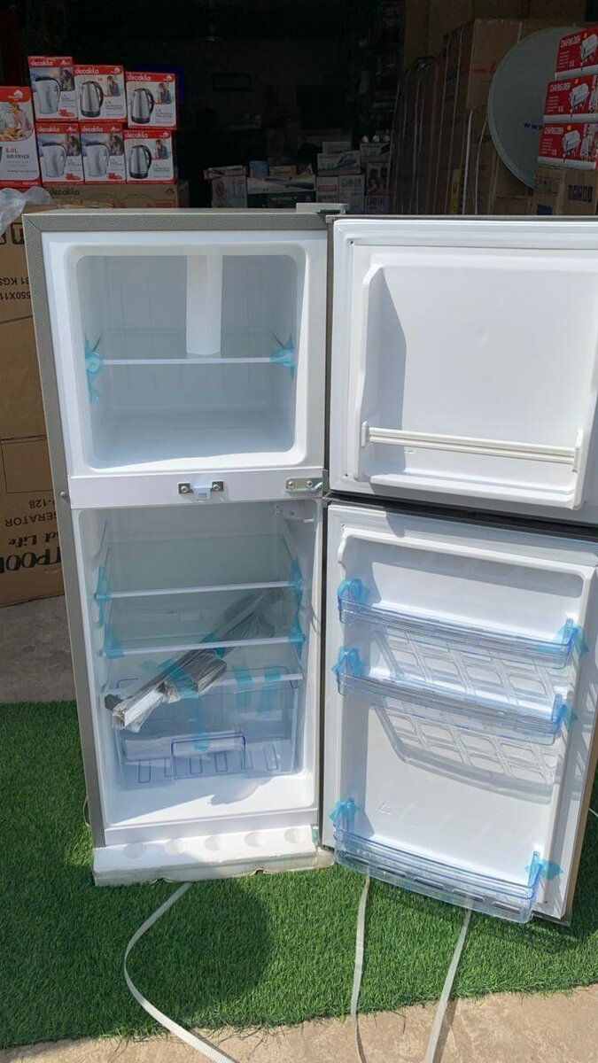 WESTPOOL DOUBLE DOOR FRIDGE 108 LITRES
