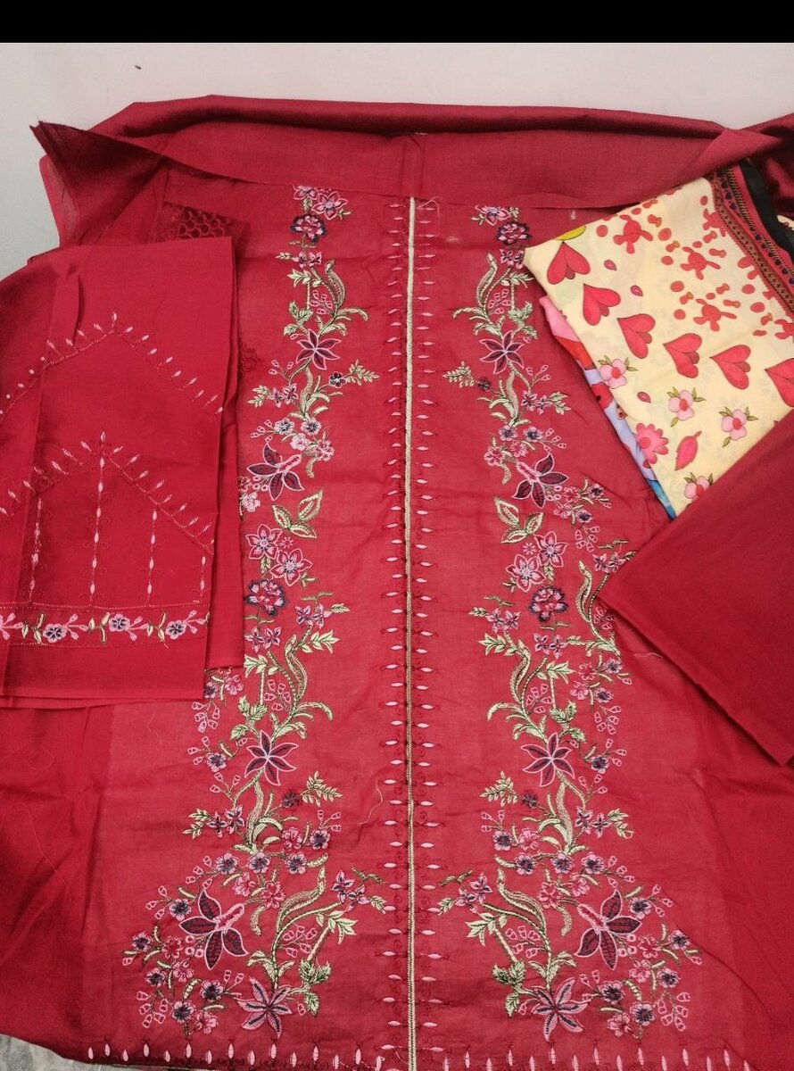 Hania amir famous designer Unstitched article on sale