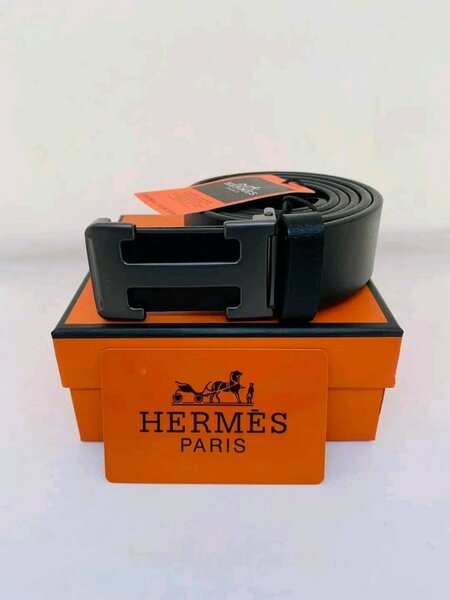 Ceinture en cuir Hermès élégante