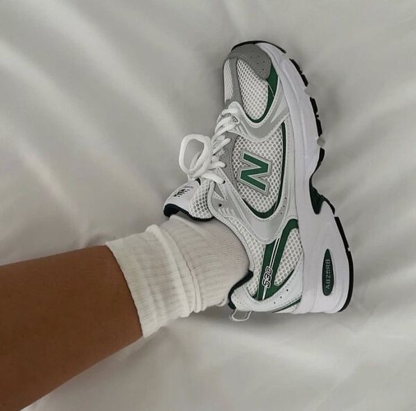 NEW BALANCE 530 WHITE NIGHTWATCH GREEN (AVEC LA BOÎTE)36-40