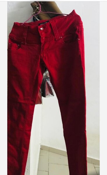 Jeans Femme Rouge Élégant