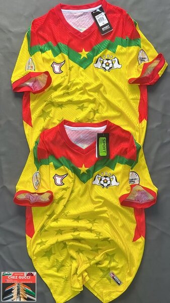 Maillot de foot coloré