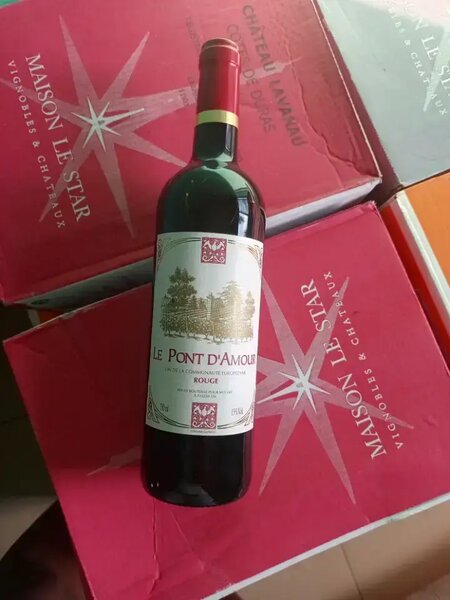Vin Rouge Merlot Château