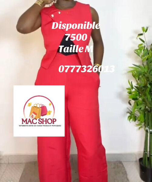 Combinaison Rouge Élégante