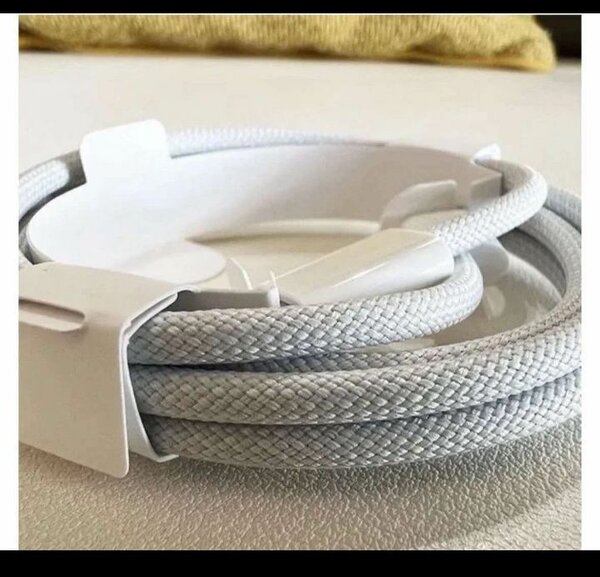 Chargeur iPhon original 15et16