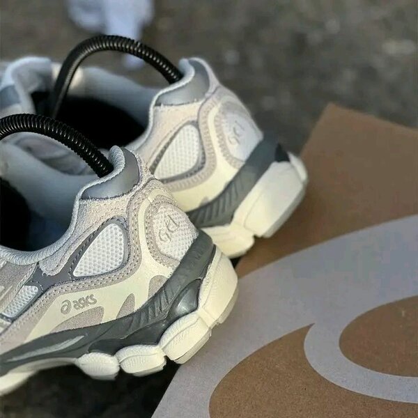 Chaussures Asics pour homme