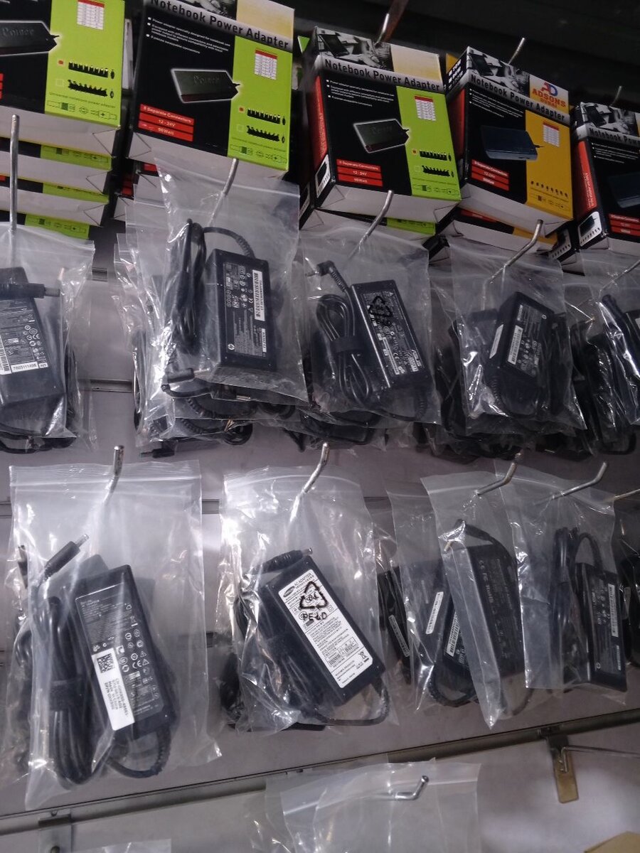 All kinds of laptops power pack available