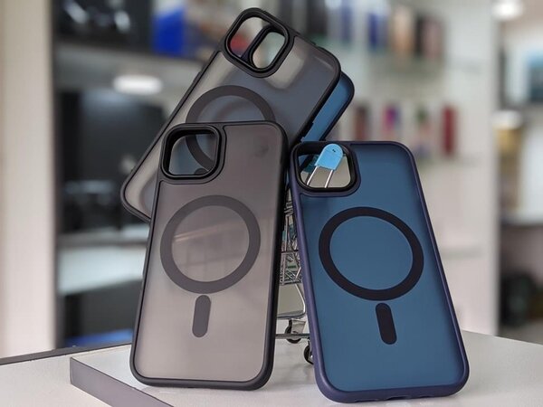 iPhone MagSafe cases