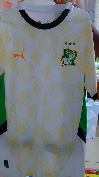 Maillot de côté d'ivoire 2025
