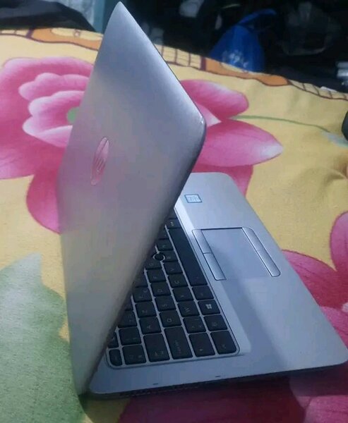 Ordinateur portable HP EliteBook