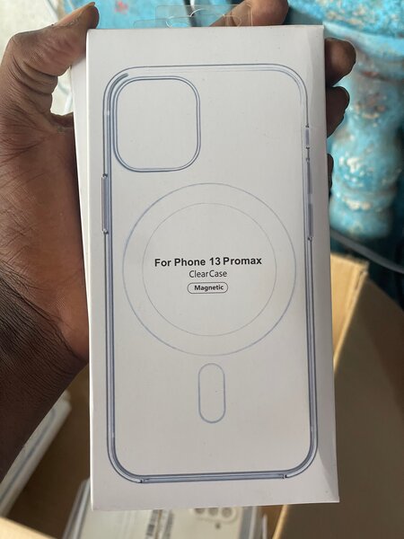 Coque MagSafe iPhone 13 Pro Max