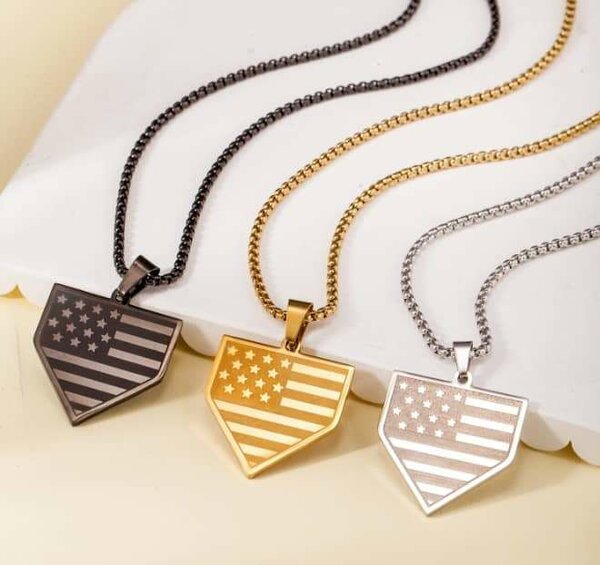 Patriotic Flag Necklaces Set
