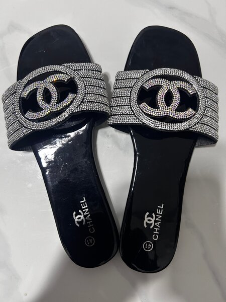 Sandales de luxe brillantes