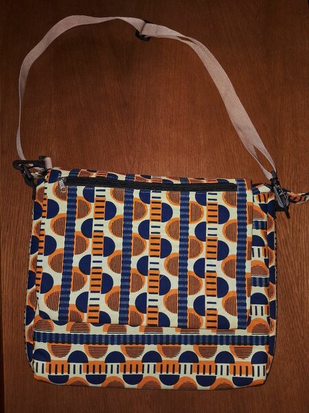 Postmaster laptop bag in chitenge