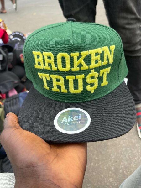 Casquette "Broken Trust"