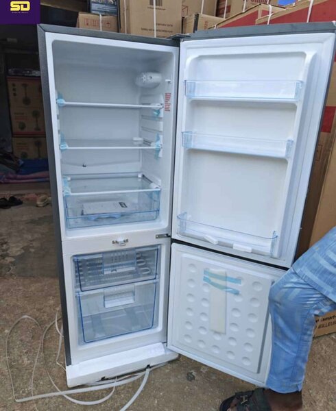 Réfrigérateur double porte argent