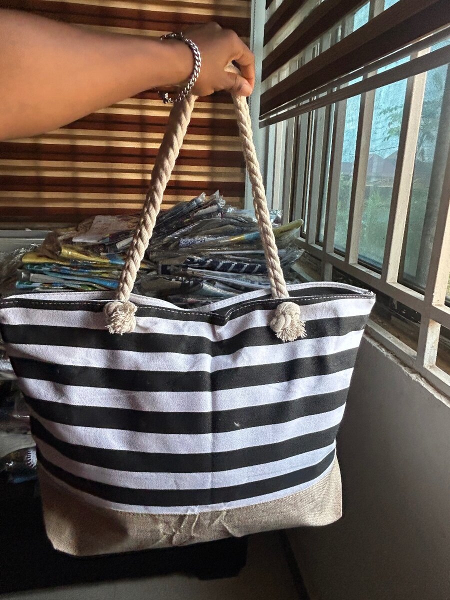 Feminine Tote Bags