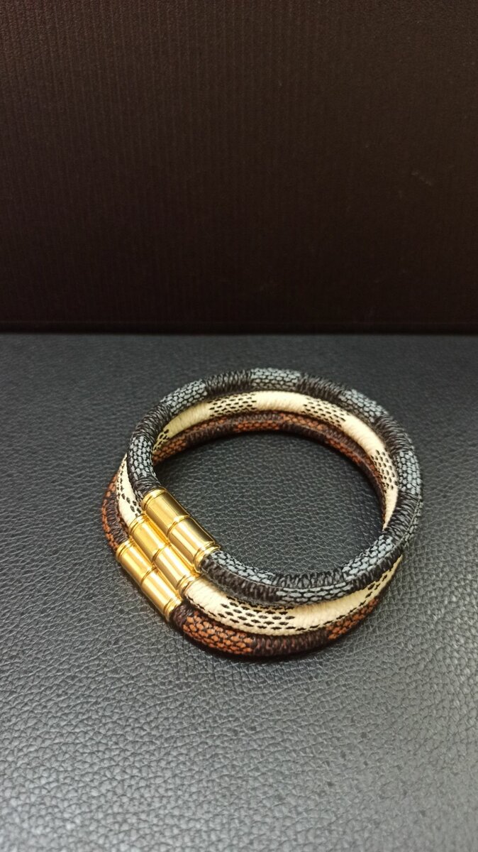 Bracelet à carreaux LV