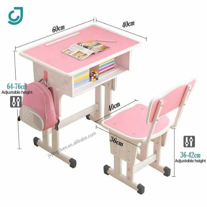 Table et chaises d'enfants