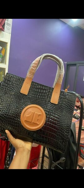 Sac à main texturé élégant