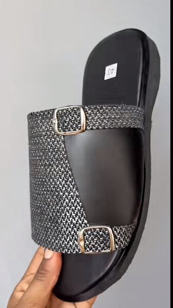 SANDALE ÉLÉGANTE POUR TOUS !