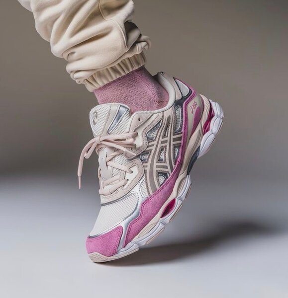 Baskets Asics Pink