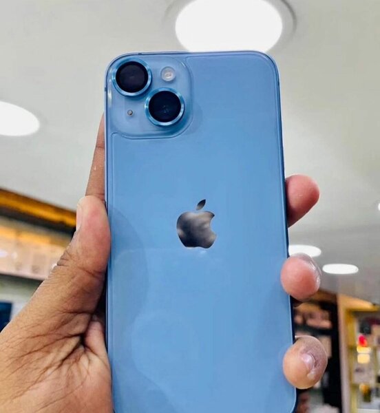 iPhone 13 Bleu Écran Retina