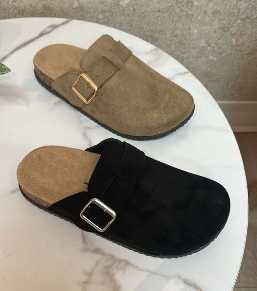 Mules en daim confortables