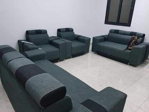 Salon élégant et confortable