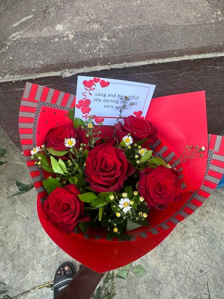 Bouquet de roses rouges élégantes