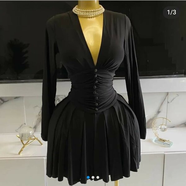 Robe noire élégante en élasthanne