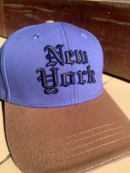 Casquette New York élégante
