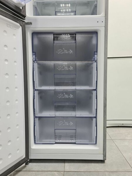 Réfrigérateur encastrable LG