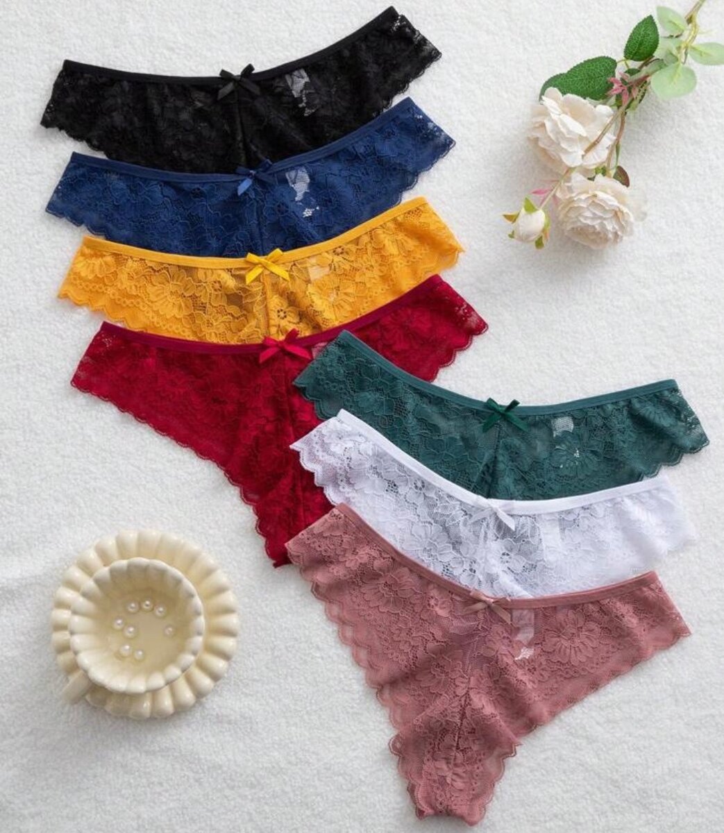 Lot de 03 Culottes en Dentelle