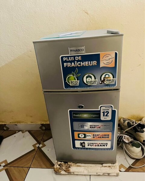 Mini réfrigérateur compact