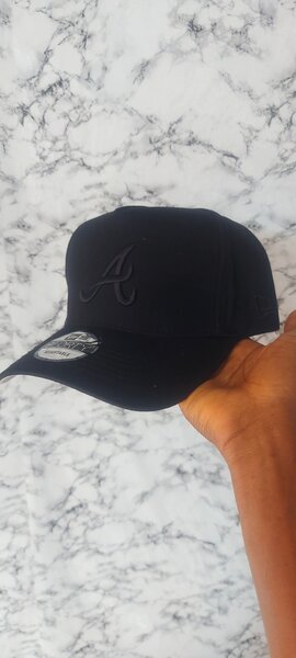 Casquette noire élégante