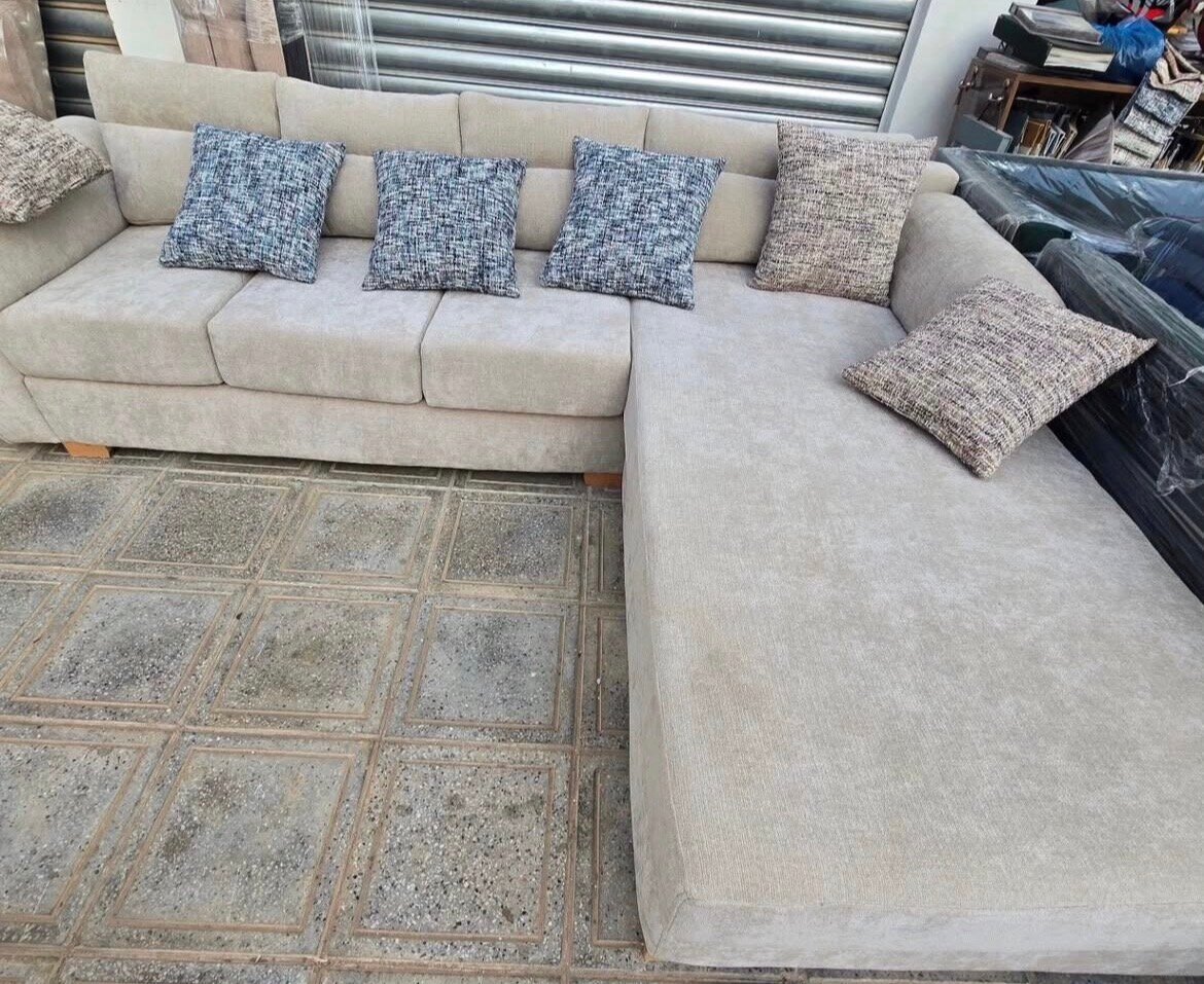 Canapé d'angle spacieux