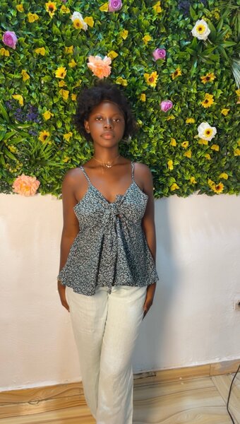 Top à fleurs bretelles fines